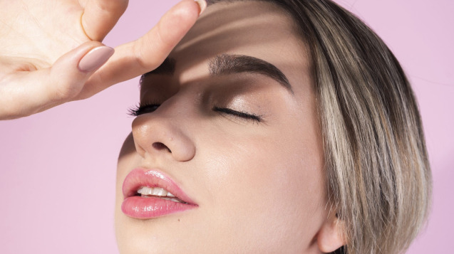 woman-studio-close-up